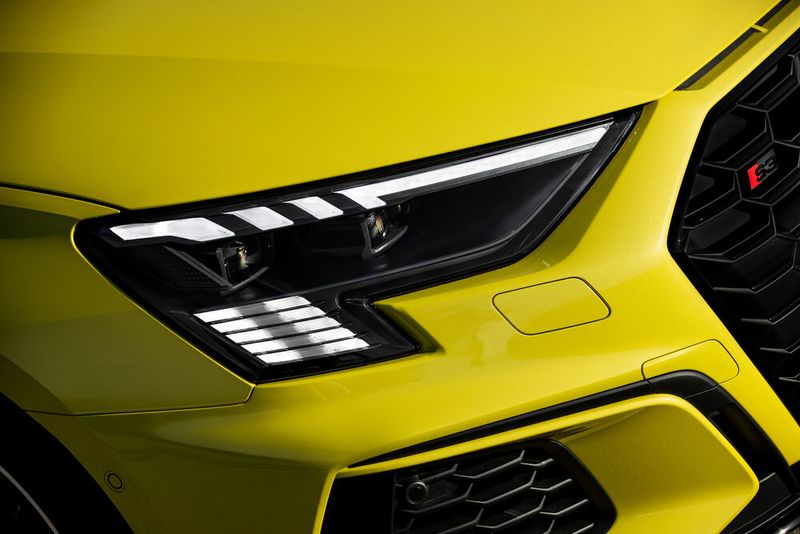 LED-Scheinwerfer sorgen nicht nur für Charakter, sondern auch für eine hervorragende Lichtausbeute. (Bild: Auto-Medienportal.Net/Audi)