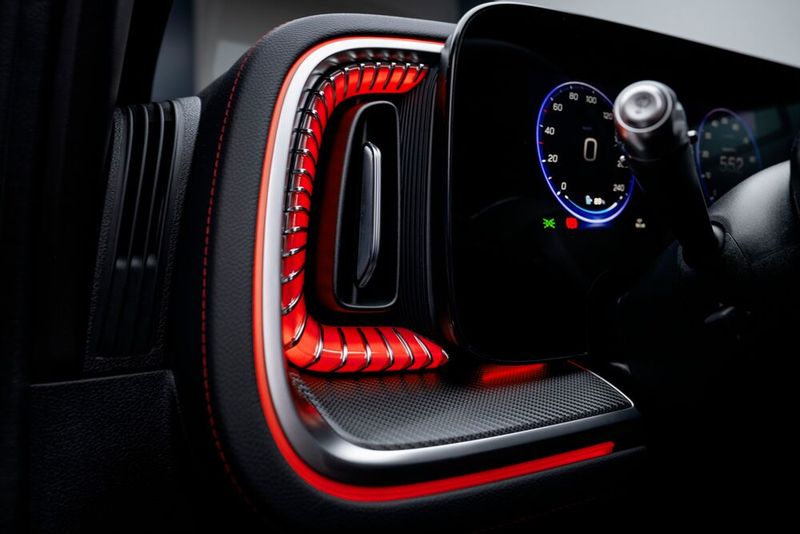 Beim Ambientelicht des VLE hat sich Mercedes ein weiteres Mal übertroffen. (Bild: Mercedes-Benz)