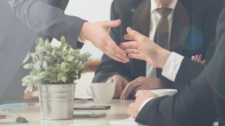 partnerschaften-aufbauen-und-pflegen-c-fotolia-77638912-photographee-eu-stock-adobe-com (DUALIS GmbH IT Solution)