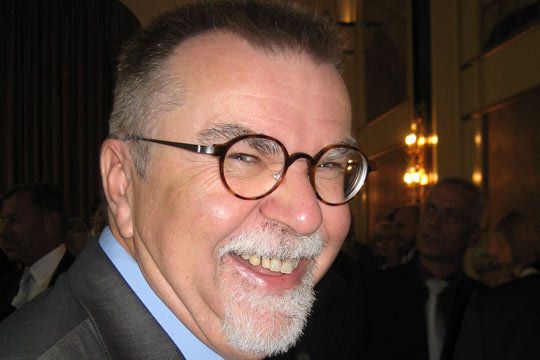 uch der ZDK-Partner Fuchs zeigte Präsenz: Erich Schmid, Leiter des zentralen Verkaufs bei Fuchs Europe Schmierstoffe. (Archiv: Vogel Business Media)