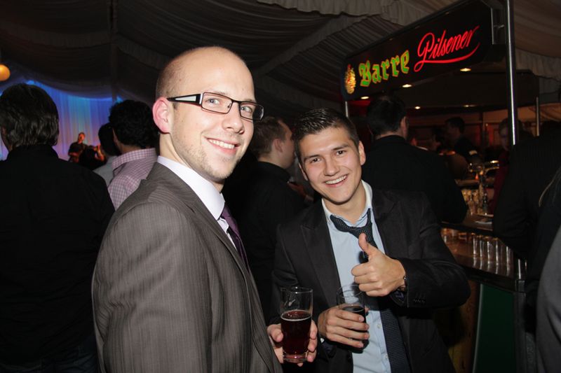 Ansgar Wecks (Michael Telecom) und Denis Pätz (Z-Wave Europe): über Möglichkeiten des Smart Home lässt sich bis in die Nacht diskutieren. (Bild: Michael Telecom)