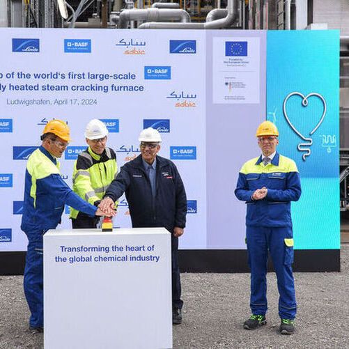 From left: Dr. Martin Brudermüller, Chairman of the Board of Executive Directors of BASF; Jürgen Nowicki, CEO of Linde Engineering; Abdulrahman Al-Fageeh, CEO of Sabic and Dr. Stephan Kothrade, Member of the Board of Executive Directors of BASF.