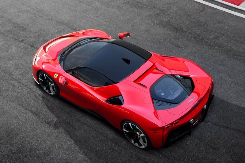 390 Kilogramm Anpressdruck verspricht Ferrari bei 250 km/h. (Ferrari)