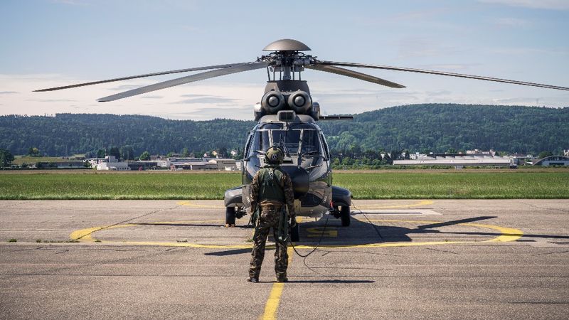 Im fliegenden Labor: Eine neue Methode ermöglicht eine genauere Analyse radioaktiver Quellen aus der Luft.(Bild:  Paul Scherrer Institut PSI/Markus Fischer)