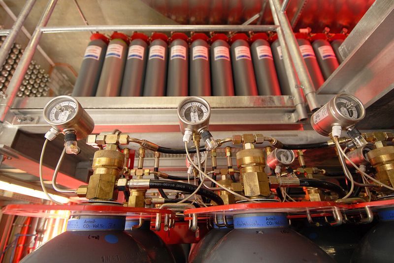 Im Falle eines Brandes greift die Gaslöschanlage. (Bild: All for One Steeb)