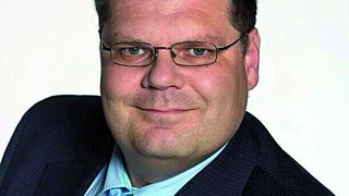 Dr. Stefan Sattel, Leiter F&E bei Gühring: „Das Bohren von CFK zählt zu den Königsdisziplinen in der Zerspanung.“ (Bild: Gühring)