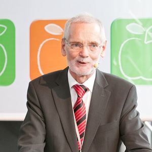 Keynote Speaker Prof. Dr. Uwe Brandenburg(Bild:  Franz Pfluegl / Corporate Health Convention)