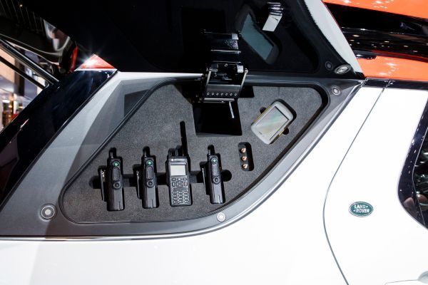 Funkgeräte für die Kommunikation (Land Rover)