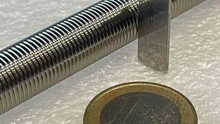 Klein, aber für anspruchsvolle Anwendungen: KSK zeigt, dass der Durchmesser von Kugelgewindetrieben nichts aussagt über die Belastbarkeit. (Bild: Arkero)