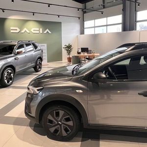Bei Dacia sind die Farben gedeckter. (Bild:  Autohaus Beil)