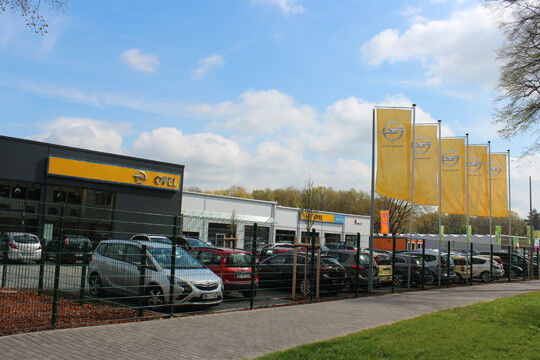 Die Aschaffenburger Brass-Gruppe hat am vergangenen Samstag ihr neues Opel-Autohaus in Hanau-Lamboy eröffnet. (Foto: Brass)