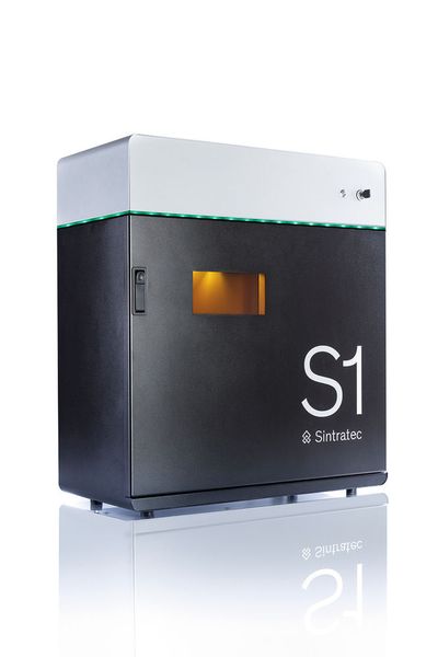 Die «S1» ist speziell für kleinere Prototypenserien ausgelegt und ist zu einem Spitzenpreis von 19800 CHF erhältlich. Druckvolumen: 13 x 13 x 18 cm. Druckgeschwindigkeit: 15 cm3/h. (Sintratec)