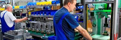 PST-Servopressen sind bis zu 100 kN stark, energieeffizient, (prozess-)sicher und präzise. Bei der GfA Elektromaten GmbH haben sich diese Systeme schnell amortisiert. Hier ermöglichen die Elektropressen das kraftschlüssiges Verbinden von Getriebebauteilen mit höchster Wirtschaftlichkeit und ganz ohne Hydraulik. PST-Servopressen sind bis zu 100 kN stark, energieeffizient, (prozess-)sicher und präzise. Bei der GfA Elektromaten GmbH haben sich diese Systeme schnell amortisiert. Hier ermöglichen die Elektropressen das kraftschlüssiges Verbinden von Getriebebauteilen mit höchster Wirtschaftlichkeit und ganz ohne Hydraulik.