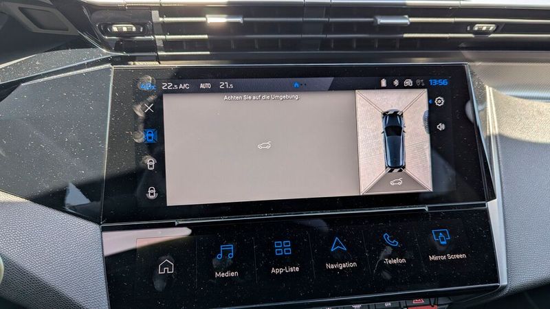 Was uns sonst noch so auffiel ... Ab und zu spukte die Rückfahrkamera und lieferte kein Bild. Auch das automatische Wieder-Verbinden eines per Android Auto gekoppelten Smartphones verweigerte der Wagen in seltenen Fällen.  (Bild: Rosenow – VCG)