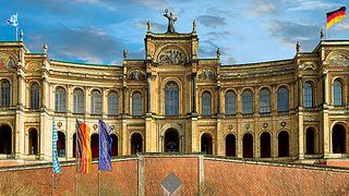 Ein Expertengremium soll weitere Chancen der Digitalisierung identifizieren (LightingKreative – stock.adobe.com)