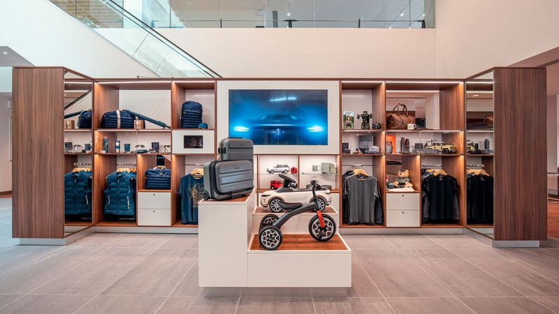 Nicht fehlen dürfen natürlich auch die Accessoires. (Bild: Jaguar Land Rover)