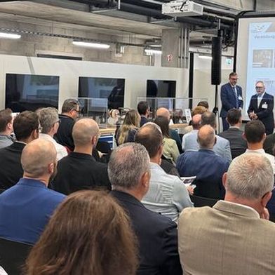 Über 80 Teilnehmer besuchten den AI Integrated Production Summit. (Bild: MM Maschinenmarkt)