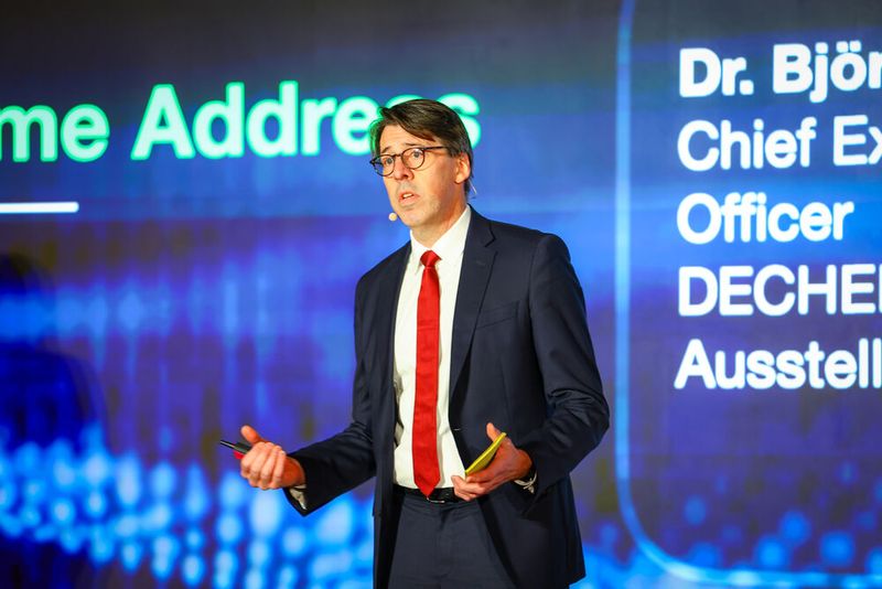 Dr. Wolfram Stichert, Vorsitzender der Dechema (Bild: Messe Frankfurt)