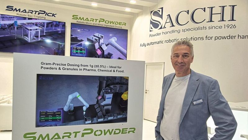 „Mit vollautomatischen Roboterlösungen meistern wir die Herausforderungen der Zukunft und führen Unternehmen in die Smart Factory.“ Thomas Eules, Sacchi(Bild:  Sabine Mühlenkamp)