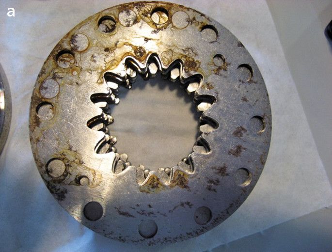 Bild 10: Die stark verrostete Nabe ... (Borg Warner)