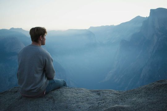 Wenn B2B wie B2C denkt: Mitarbeitende im Einkauf und technische Entscheidende erwarten nun eine Customer Experience, die sich von B2C kaum mehr unterscheidet. (Bild:  Unsplash)
