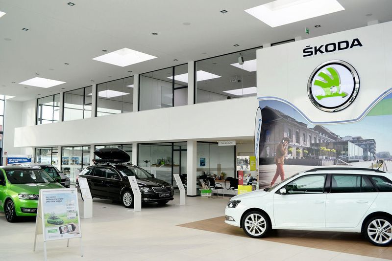 Die Schauräume sollen die Kommunikation mit dem Kunden und die Produktpräsentation verbessern. Im Bild: Skoda Peter in Nordhausen. (Grimm)