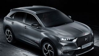 Vor dem Serienmodell des DS7 Crossback können Interessenten bis Jahresende die Sonderversion „La Premiere“ bestellen.  (DS Automobiles)