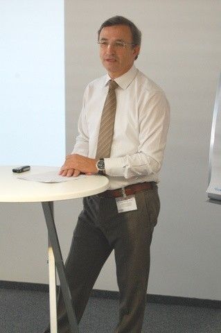 EMS-Berater Hubertus Andreae stellte vor, was der EMS-Provider 2020 alles können sollte bzw. muss (Archiv: Vogel Business Media)