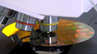 Halbleiter aus Siliziumkarbid in der Bosch Waferfab in Reutlingen. (Bosch)