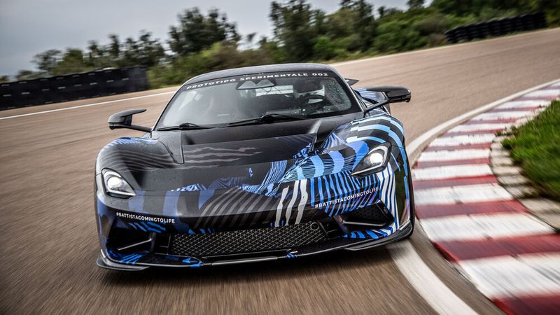 Der Wagen verfügt über eine Batterie mit einer Gesamtkapazität von 120 kWh. (Bild: Pininfarina)