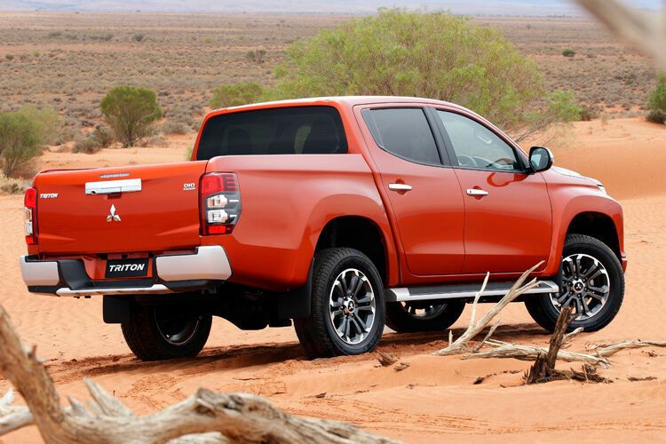 Treibende Kraft ist wie bisher ein 2,4-Liter-Diesel, der daheim in Thailand, wo der L200 als Triton verkauft wird, mit 133 kW/181 PS und 430 Newtonmetern startet. (Mitsubishi)