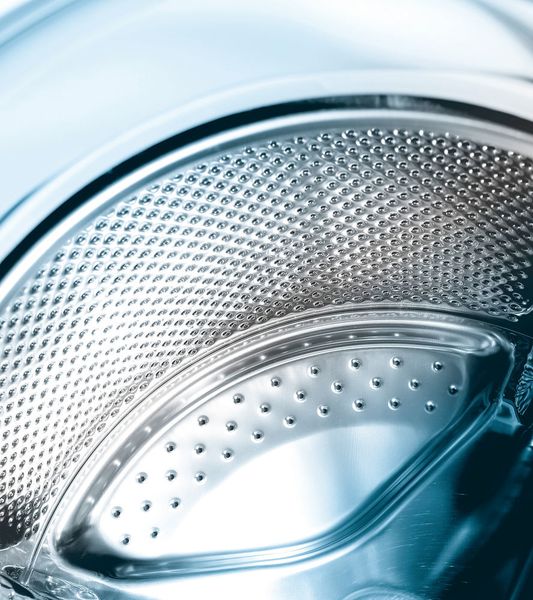 Das Fügen dünner Bleche spielt in vielen Branchen eine wichtige Rolle – sei es in der Automobil- und Zulieferindustrie oder bei den Herstellern Weißer Ware, z. B. Waschmaschinen.  (Arnold Umformtechnik)