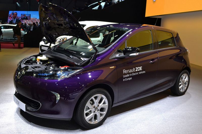Der Renault Zoe hat nun einen stärkeren Elektromotor als bislang unter der Haube. (Seyerlein »kfz-betrieb«)