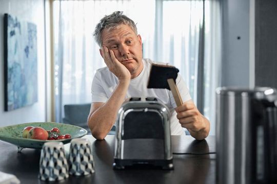 The range of hydraulic components is specially designed for use at high temperatures in mould making. (Source:  Meusburger)