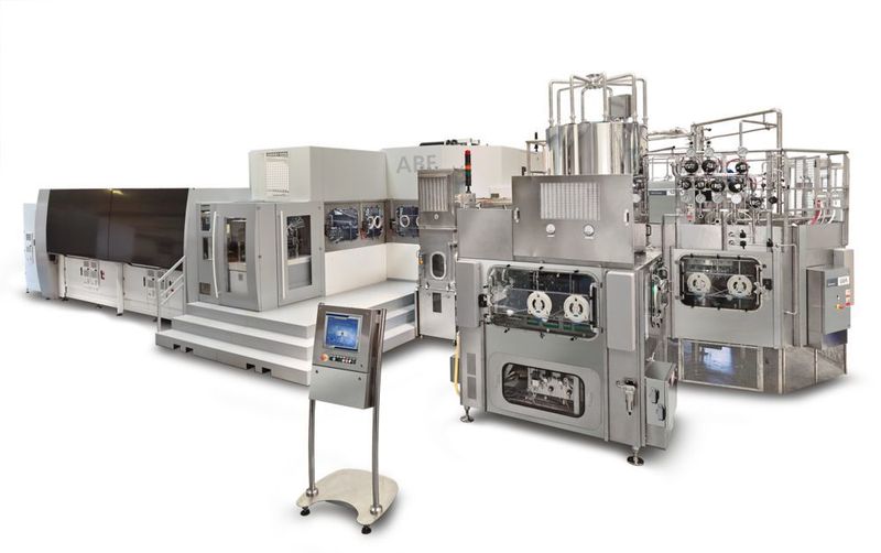 Gea ABF 1.2, das aseptische Blow-Fill-System mit sterilem aseptischem Gebläse, erhielt die FDA-Zulassung für die lagerstabile Herstellung und Vertrieb von säurearmen Getränken auf dem US-Markt. (Gea)