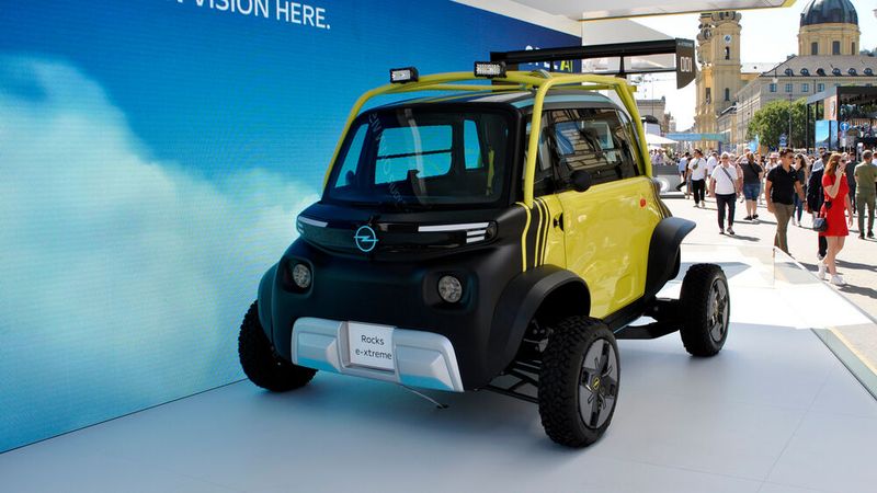 Vielleicht auch, weil die Stellantis-Tochter unter anderem auf Leichtfahrzeuge wie den Rocks setzt. Dieses sehr spezielle Modell ist jedoch nur eine Studie. (Bild: Wehner – VCG)