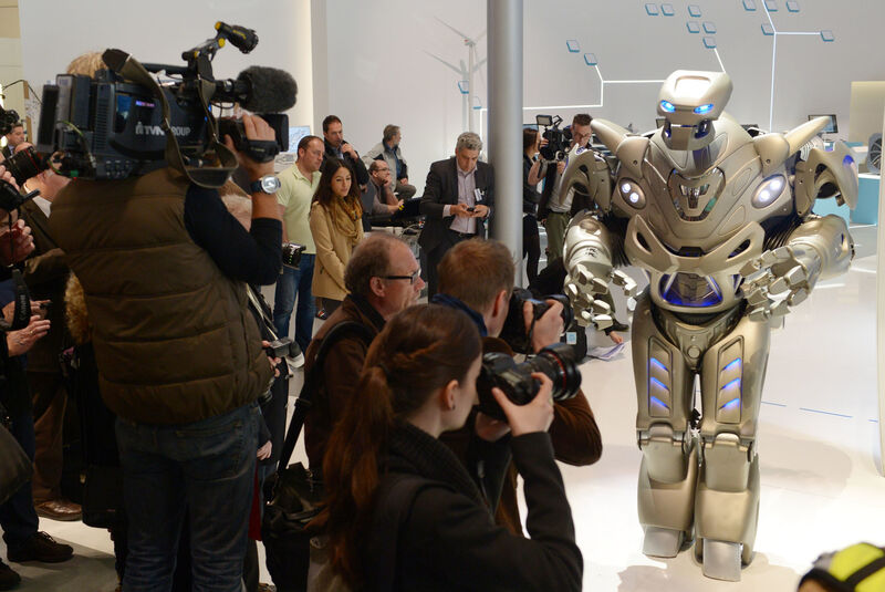 Join us for a Highlight-Tour across Hannover Messe 2014 with the Chance to see exciting exhibits and technlogies.
 (Picture: Deutsche Messe)