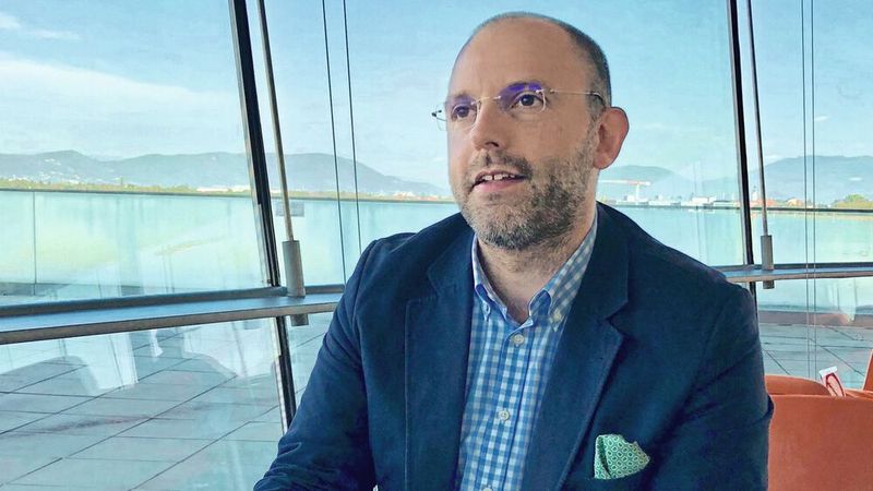 Peter Fintl, Director Technology and Innovation bei Capgemini Engineering: „Chinesische Unternehmen haben es in einer unglaublichen Geschwindigkeit geschafft, verblüffend leistungsfähige Elektroautos auf die Räder zu stellen.“(Bild:  Capgemini Engineering)