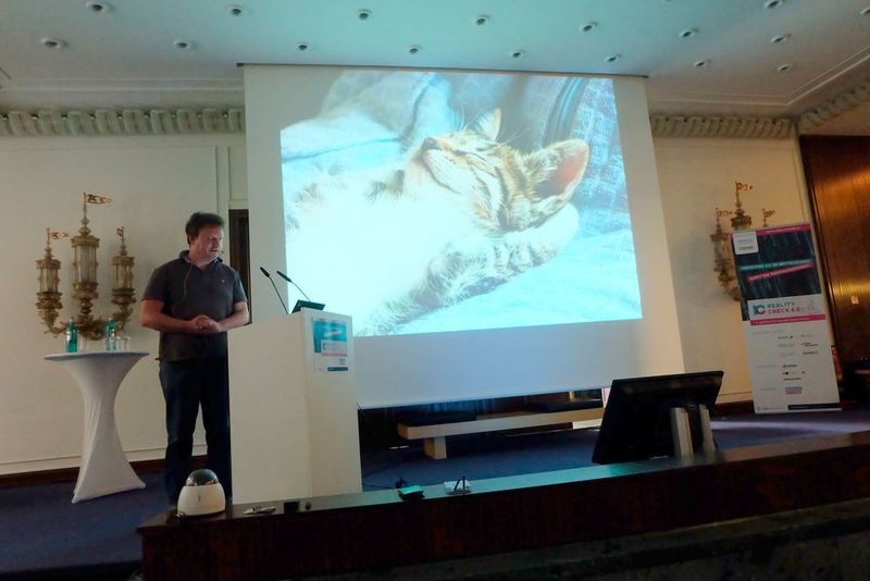 Ein ernstes Thema (nämlich IT-Security), locker serviert: Live-Hack mit Thomas Haase,  Projektfeldmanager 