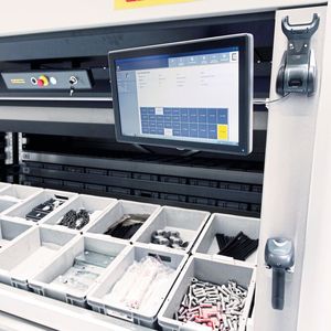 Die Oberfläche der SAP-Integrationslösung Status C ist sehr intuitiv und kann dank Touch-Screen einfach bedient werden.(Bild:  SSI Schäfer)