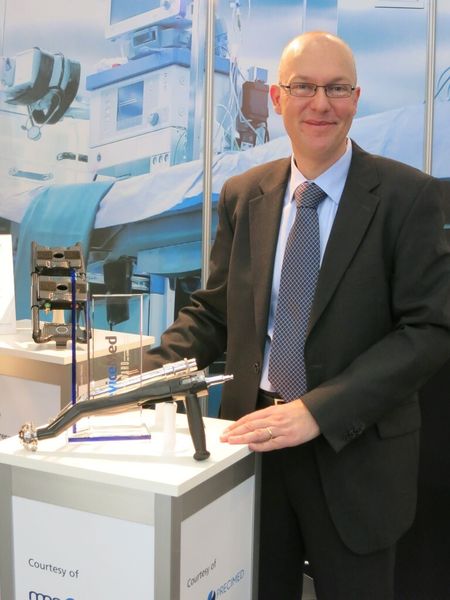 In der Kategorie Werkzeuge und Halbzeuge gewinnt Composites Busch den Devicemed Award zur Compamed 2014. Zusammen mit ihrem Kunden MPS Precimed hat die Firma eine metallische Handfräse für Hüftoperationen entwickelt. (Bild: Schäfer)