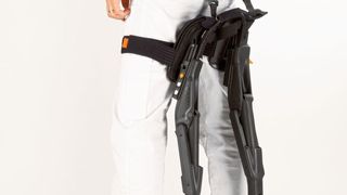 Mit der neuen Produktgeneration, dem Chairless Chair 2.0, bietet Noonee neben einem noch komfortableren und leichteren Exoskelett auch ein digitales Training an. (Bild: Noonee)