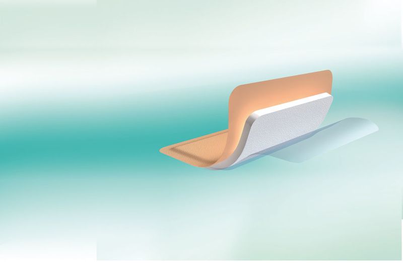 Eine effiziente Herstellung von modernen Wundauflagen aus nur drei Komponenten ist möglich, wenn man die Baymedix-Materialien und Platilon-Spezialfolien in geeigneter Weise kombiniert. (Bild: Covestro)