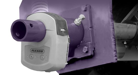 Was da installiert ist, gehört zur IoT-Plattform Elevate von Flexco Europe. Mit dieser lassen sich Förderanlagen gemäß Industrie 4.0 betreiben. Das hier gezeigte Gerät sammelt Daten am Fördersystem und leitet sie kabelfrei in die Cloud, um etwa Wartungsintervalle gezielter zu planen.(Bild:  Flexco Europe)