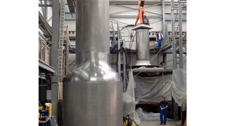 Wie die galvanische Beschichtung von XXL-Bauteilen funktioniert, zeigt MTV Metallveredlung auf der Hannover-Messe 2015. (Bild: MTV-Metallveredlung)