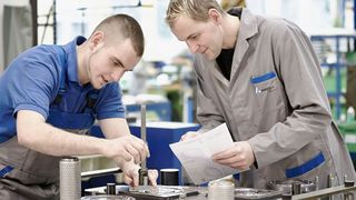 Der Pressenhersteller Schuler übernimmt den sächsischen Werkzeugbau-Spezialisten Aweba. (Foto: Aweba)