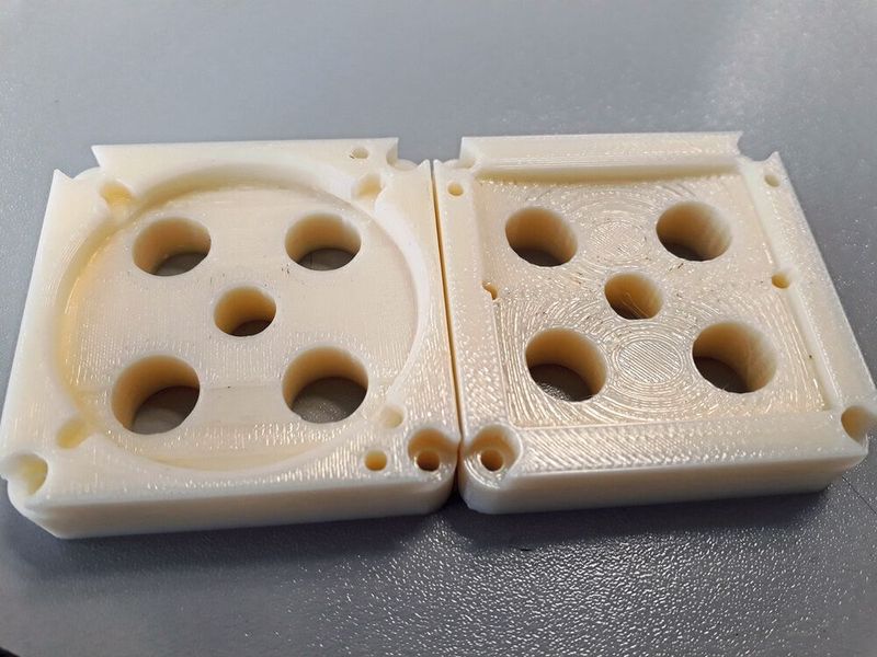Durch den Einsatz der additiven Fertigung mit Stratasys FDM hat Schneider Electric allein bei der Herstellung von Fließbandwerkzeugen eine Einsparung von etwa 20.000 € erzielt. (Bild: Schneider Electric)