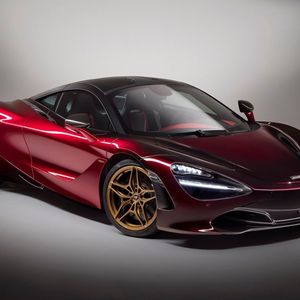 (McLaren)