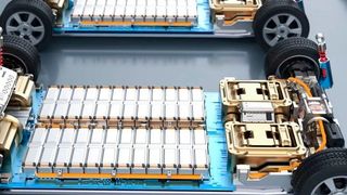 Der schwedische Batteriehersteller Northvolt ist insolvent, wie bekannt ist. Damit wackelt der Bau einer Gigafactoy für E-Auto-Batterien (Symbolbild) in Heide in Schleswig-Holstein. Lyten aus den USA gilt als heißer Kandidat, das Projekt weiterzuführen, wenn alles Nötige dazu stimmig ist ...  (Bild: Battery Bay)