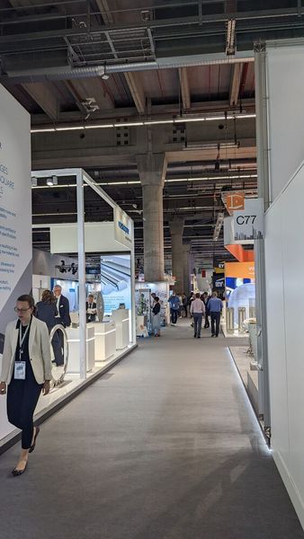 Vom 22. bis zum 26. August 2022 zeigen Hersteller von Laborausrüstung und verfahrenstechnischen Komponenten, Anlagenbauer, Automatisierer und Werkstoffentwickler ihre neuesten Produkte und Verfahren. Rund die Hälfte der Aussteller kommt aus dem Ausland. (Bild: Ernhofer/PROCESS)